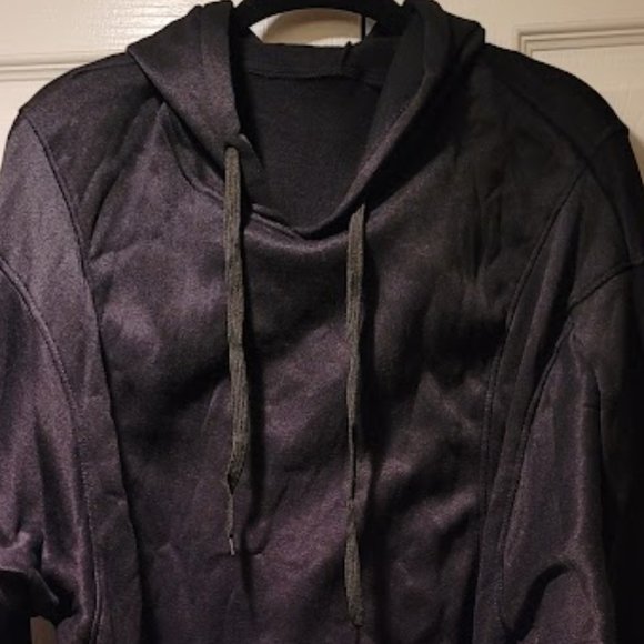 Oversized Hoodie - Picture 3 of 3